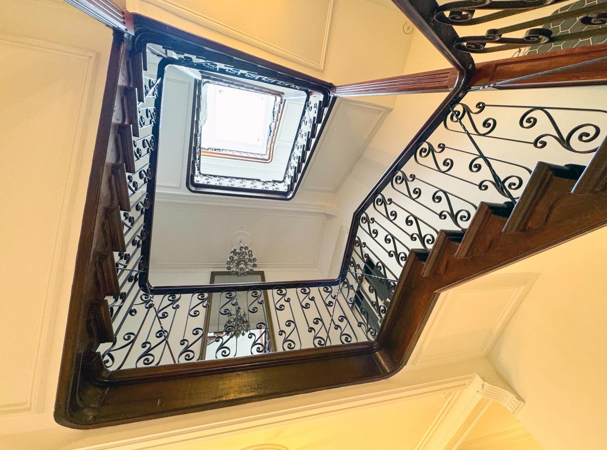 Your Homestay In A Bibliophile Mansion Antwerpen Exterior foto
